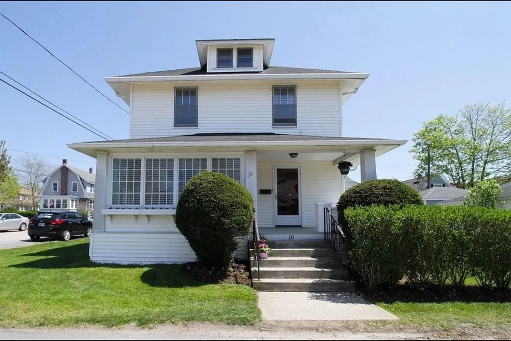 10 Harvard Street Newport RI 02840
