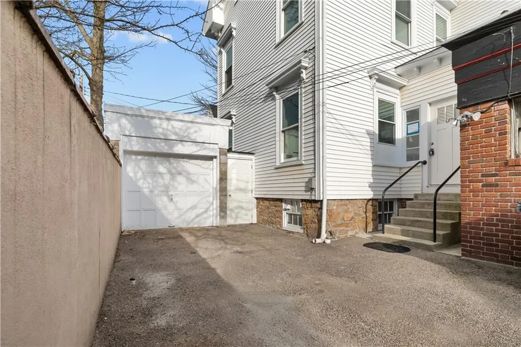 1 Pleasant Street Newport RI 02840