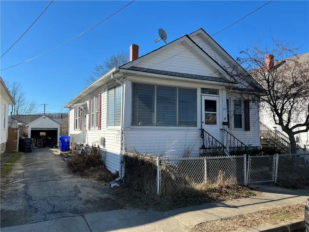 52 Garfield Street North Providence RI 02904