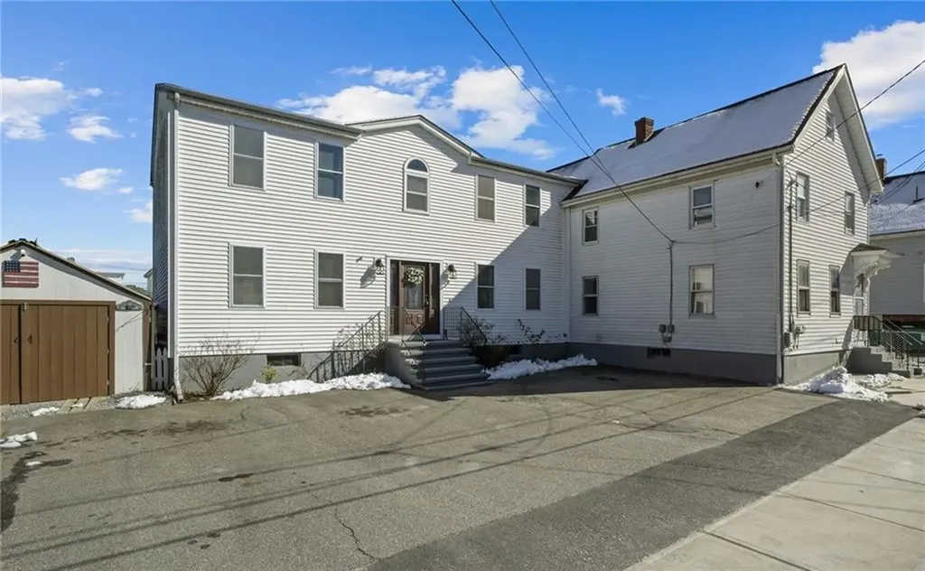 5 Murphy Avenue Bristol RI 02809