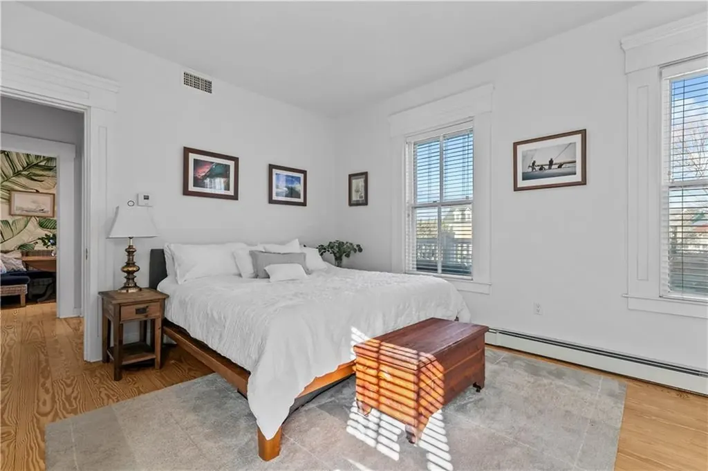 15 John Street Bristol RI 02809
