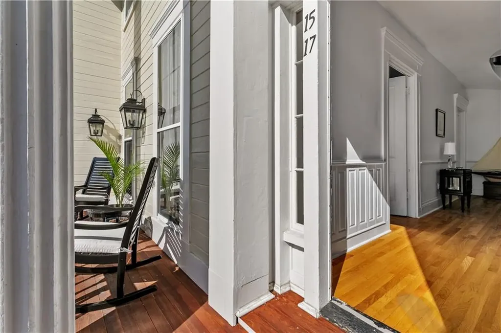 15 John Street Bristol RI 02809