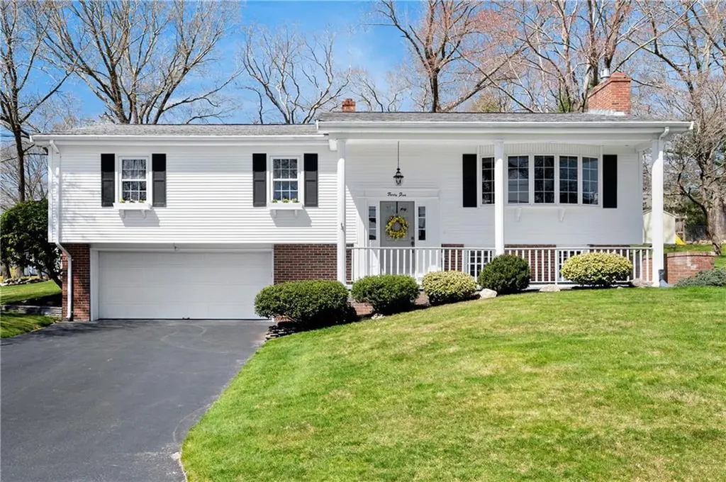 35 Willis Drive Cumberland RI 02864