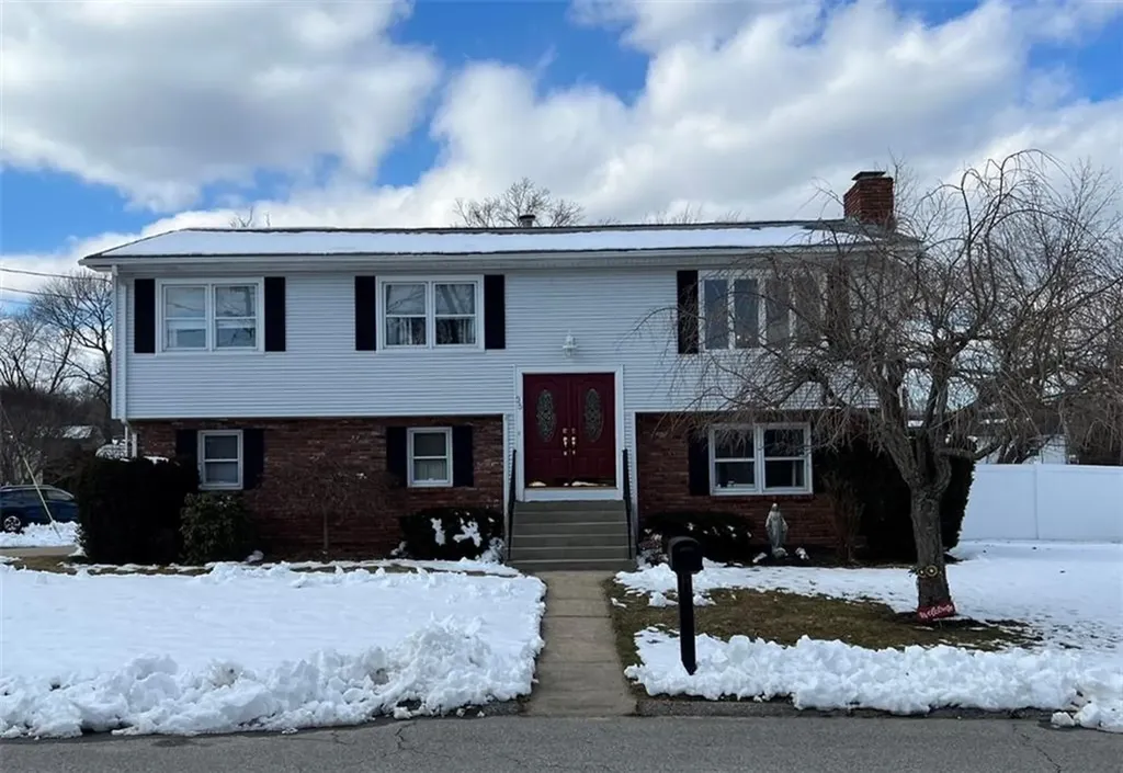 35 Salina Avenue Johnston RI 02919