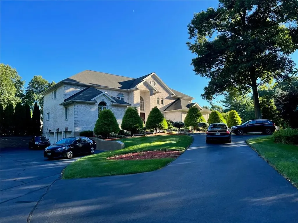 1 Christopher Drive Lincoln RI 02865