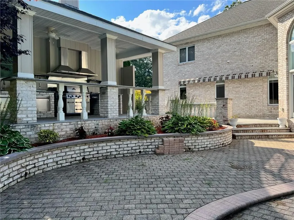 1 Christopher Drive Lincoln RI 02865