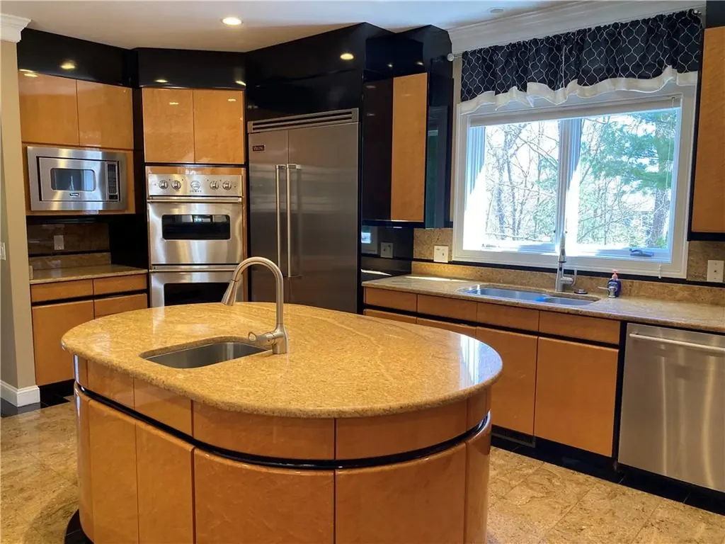 1 Christopher Drive Lincoln RI 02865