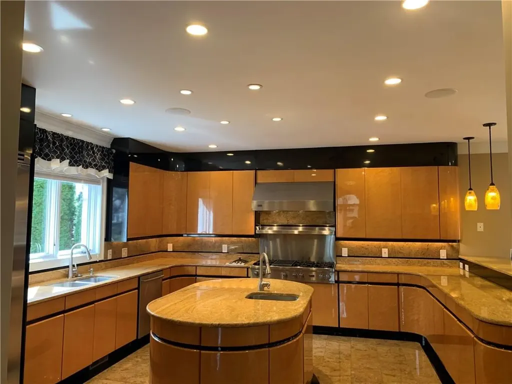 1 Christopher Drive Lincoln RI 02865