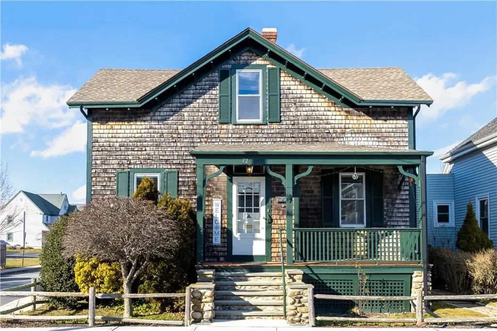 72 Connection Street Newport RI 02840