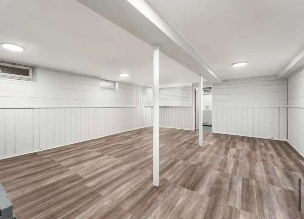 70 Brewster Street Pawtucket RI 02860