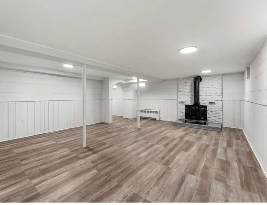 70 Brewster Street Pawtucket RI 02860