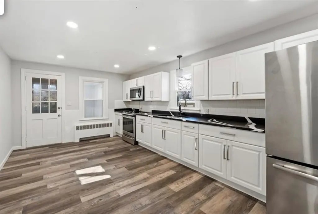 70 Brewster Street Pawtucket RI 02860