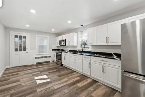 70 Brewster Street Pawtucket RI 02860