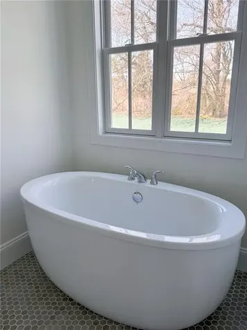 213 Morrison Avenue Middletown RI 02842