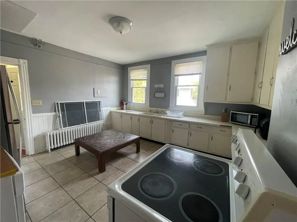 60 Berkeley Avenue Newport RI 02840