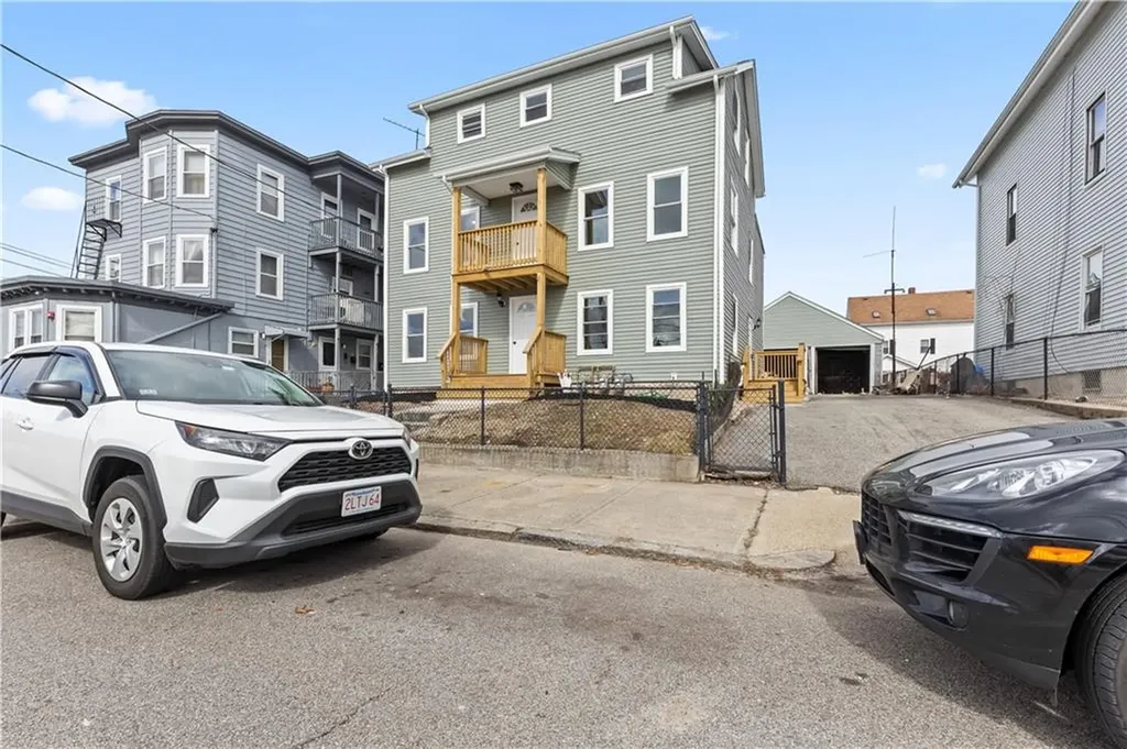 94 Japonica Street Pawtucket RI 02860