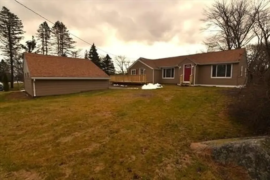 239 Elm Street Blackstone MA 01504