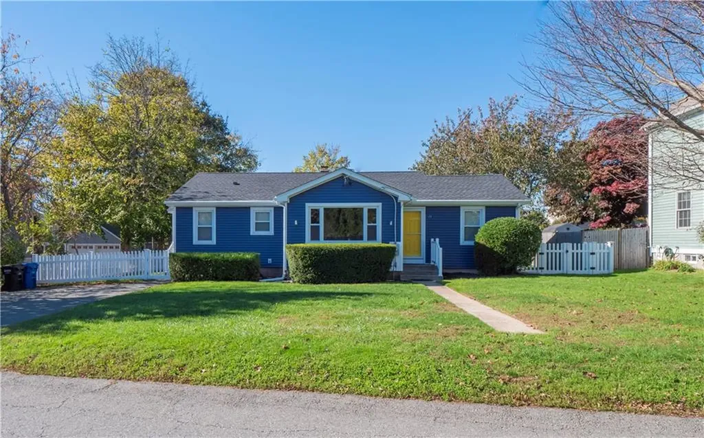 24 Fenner Avenue Newport RI 02840