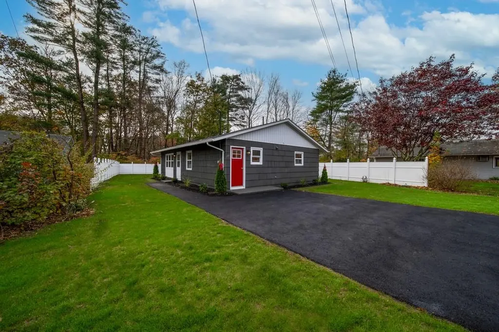 17 Paige Drive Coventry RI 02816