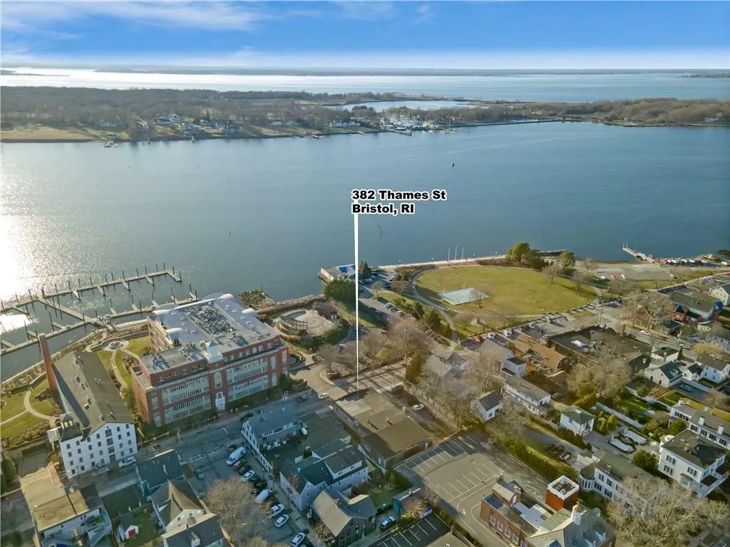 382 Thames Street Bristol RI 02809