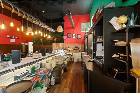 382 Thames Street Bristol RI 02809