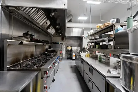 382 Thames Street Bristol RI 02809