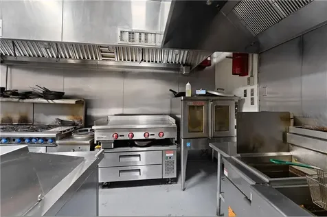 382 Thames Street Bristol RI 02809