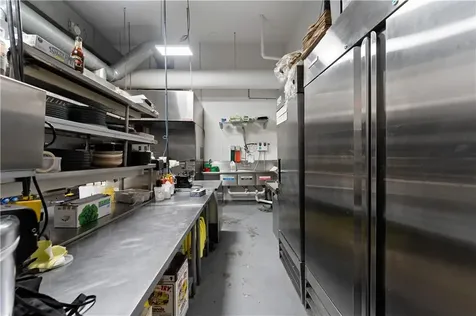 382 Thames Street Bristol RI 02809