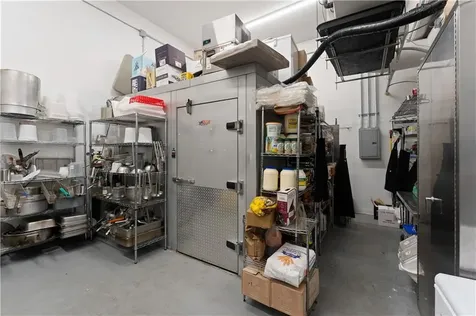 382 Thames Street Bristol RI 02809