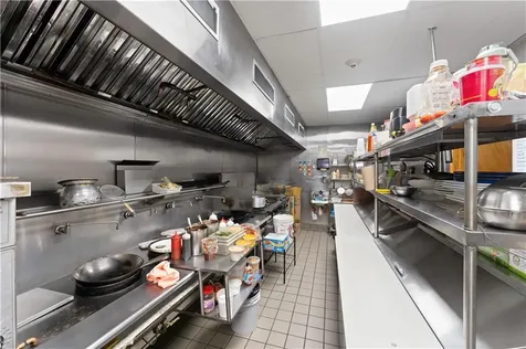 382 Thames Street Bristol RI 02809