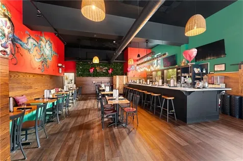 382 Thames Street Bristol RI 02809