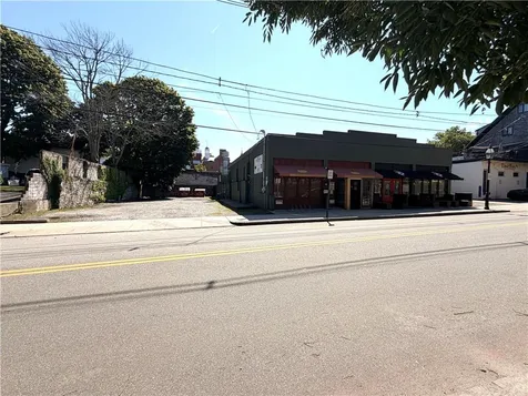 382 Thames Street Bristol RI 02809