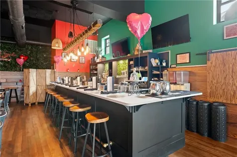 382 Thames Street Bristol RI 02809