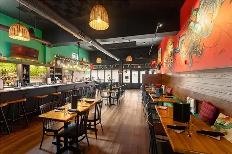 382 Thames Street Bristol RI 02809