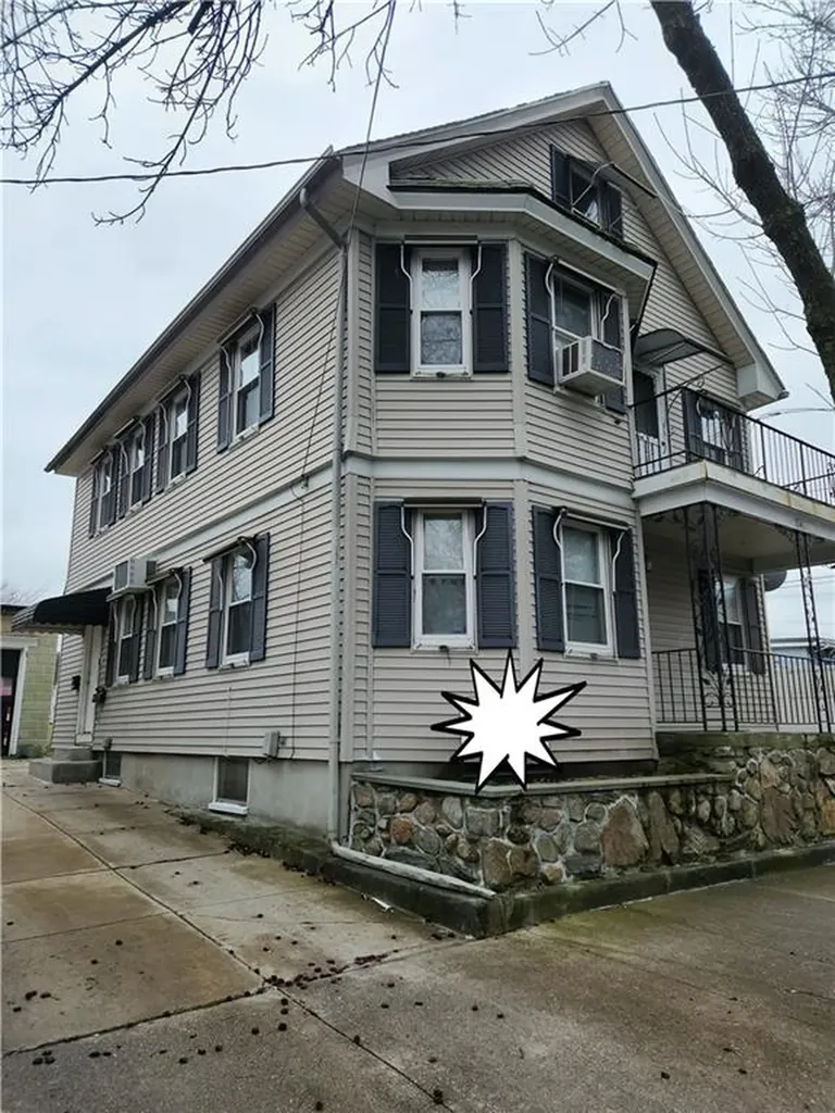 104 Silver Lake Avenue Providence RI 02909