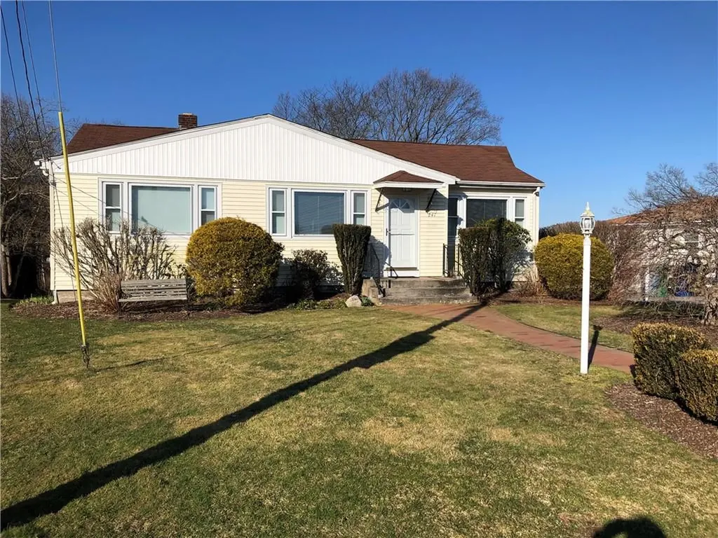 241 Hoxsie Avenue Warwick RI 02889
