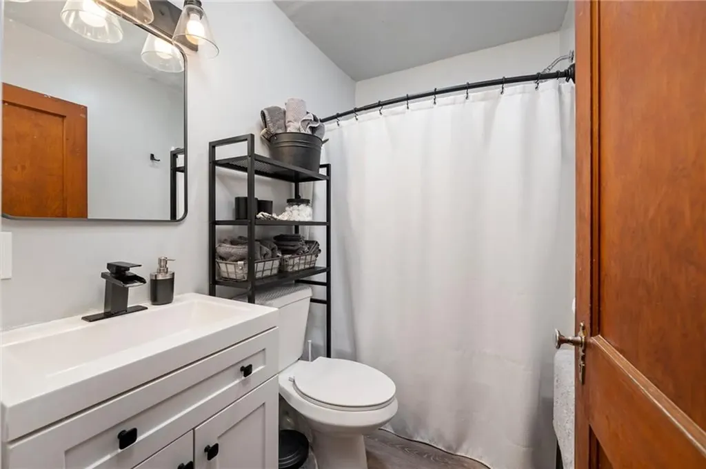 141 Read Avenue Coventry RI 02816