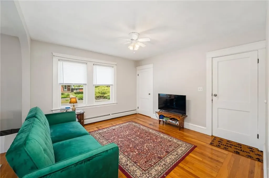 141 Read Avenue Coventry RI 02816