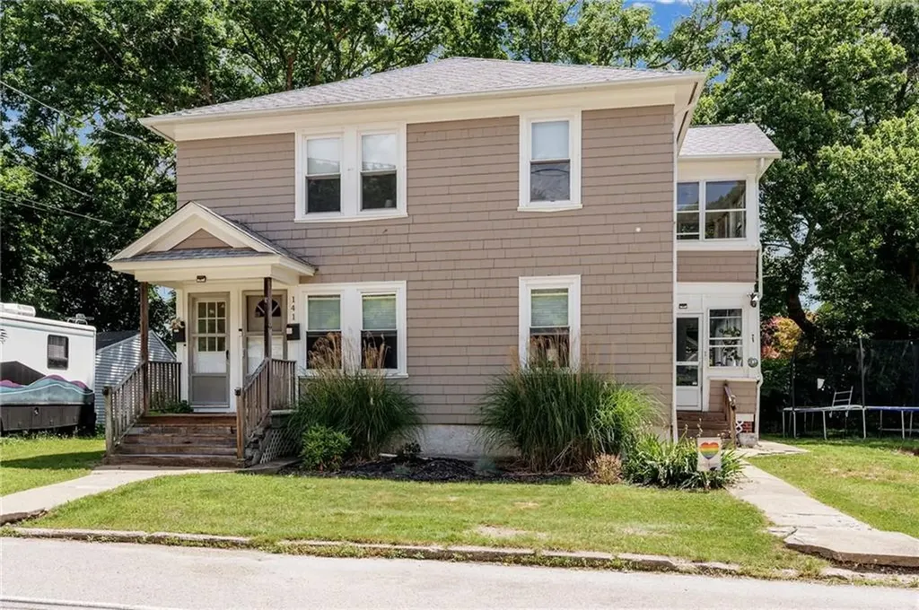 141 Read Avenue Coventry RI 02816
