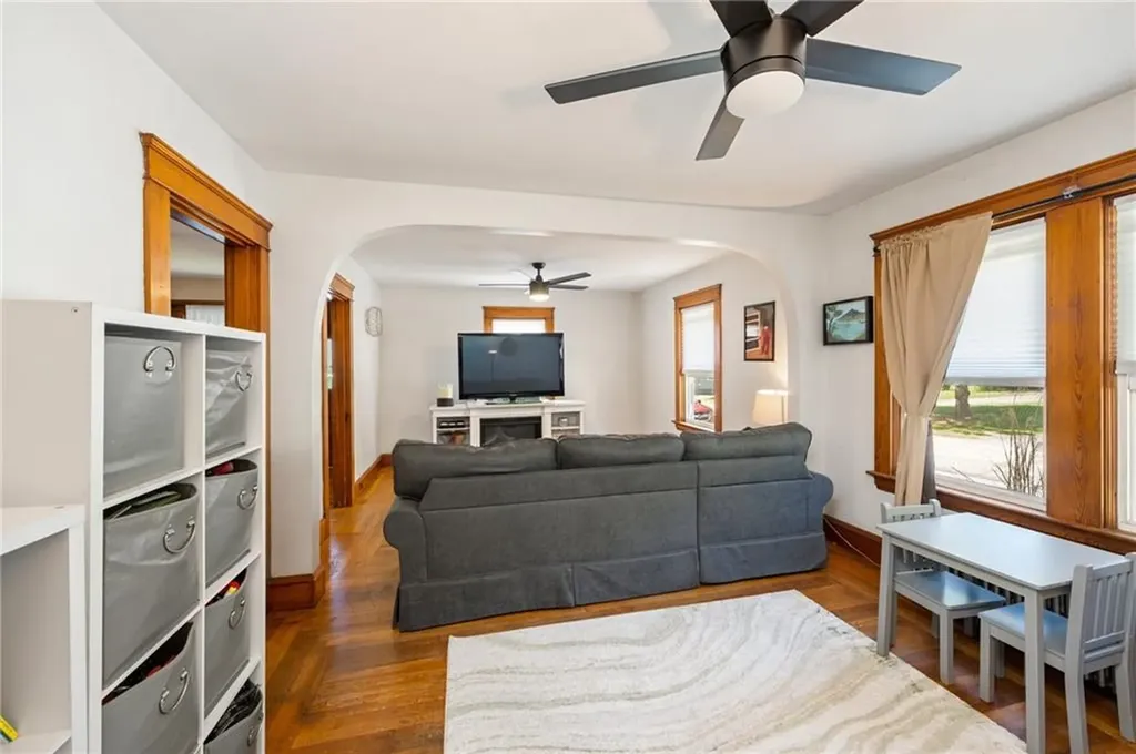 141 Read Avenue Coventry RI 02816