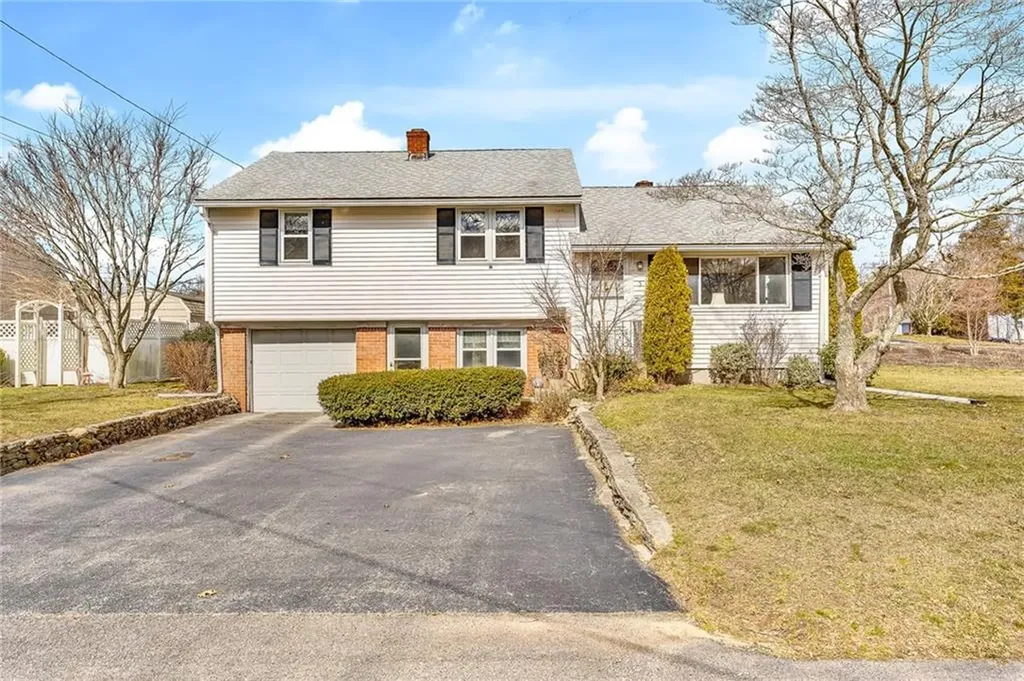5 Sandro Drive Warwick RI 02886