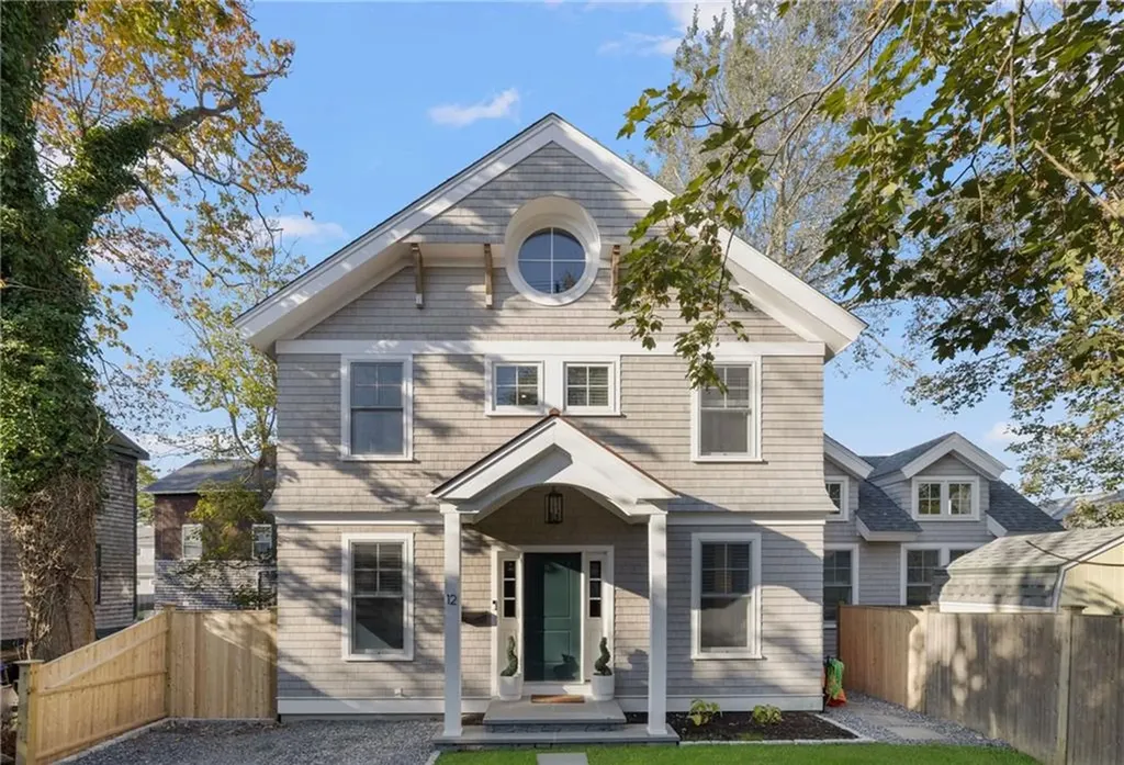 12 Tompkins Court Newport RI 02840
