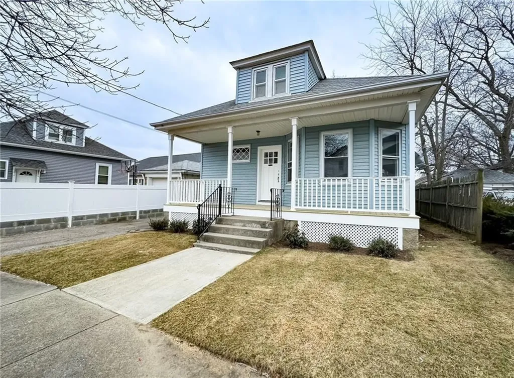 45 Parkway Avenue Providence RI 02908