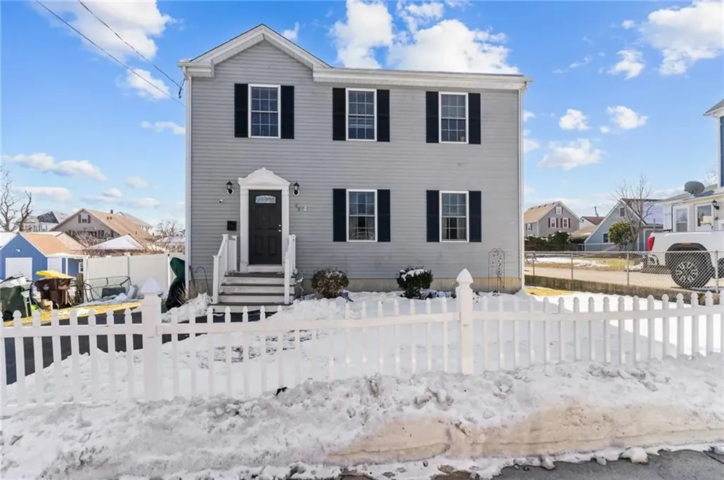 89 Grinnell Street Fall River MA 02721