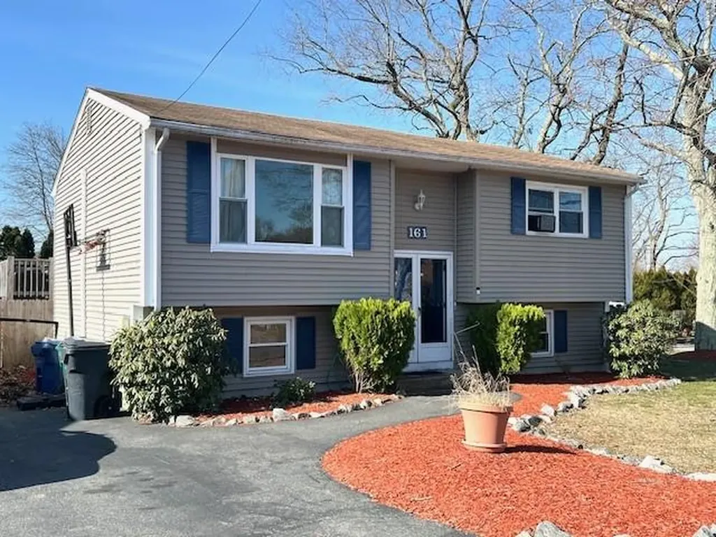 161 Armstrong Avenue Warwick RI 02889