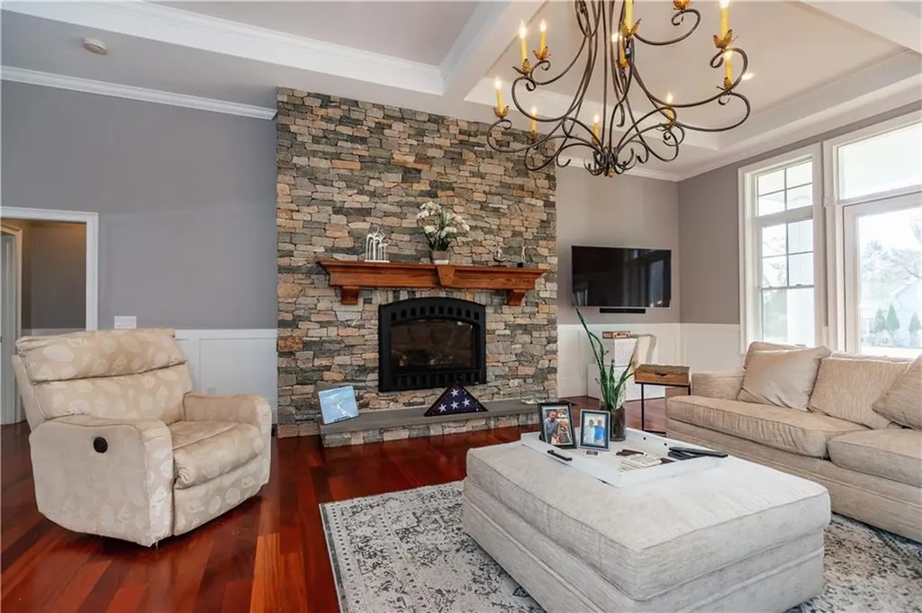 1007 Warwick Neck Avenue Warwick RI 02889
