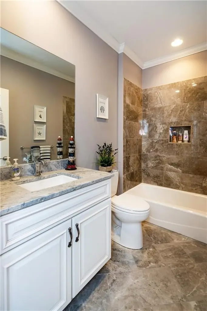 1007 Warwick Neck Avenue Warwick RI 02889