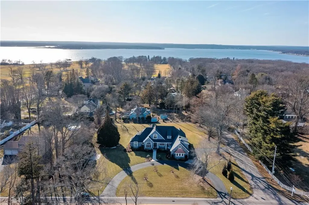 1007 Warwick Neck Avenue Warwick RI 02889