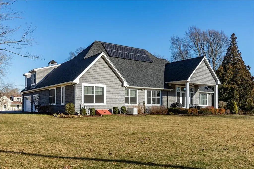 1007 Warwick Neck Avenue Warwick RI 02889