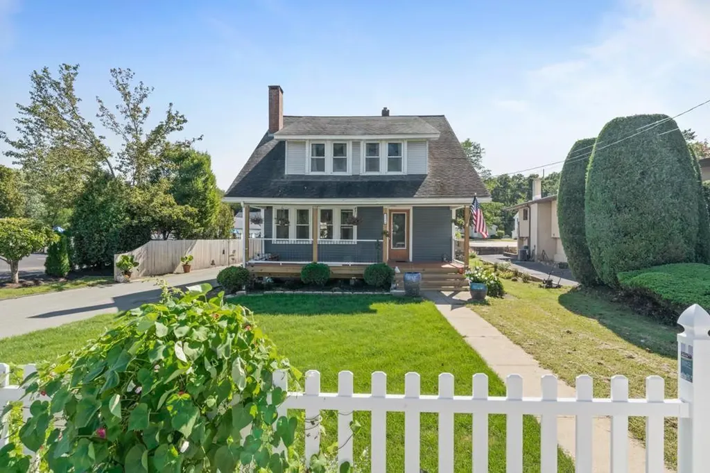 1116 Toll Gate Road Warwick RI 02886